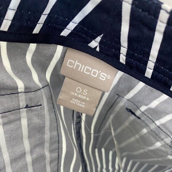 NEW Chico's Classic Blue and White Striped Wide Leg Crop Pants 570284072 - Picture 5 of 6